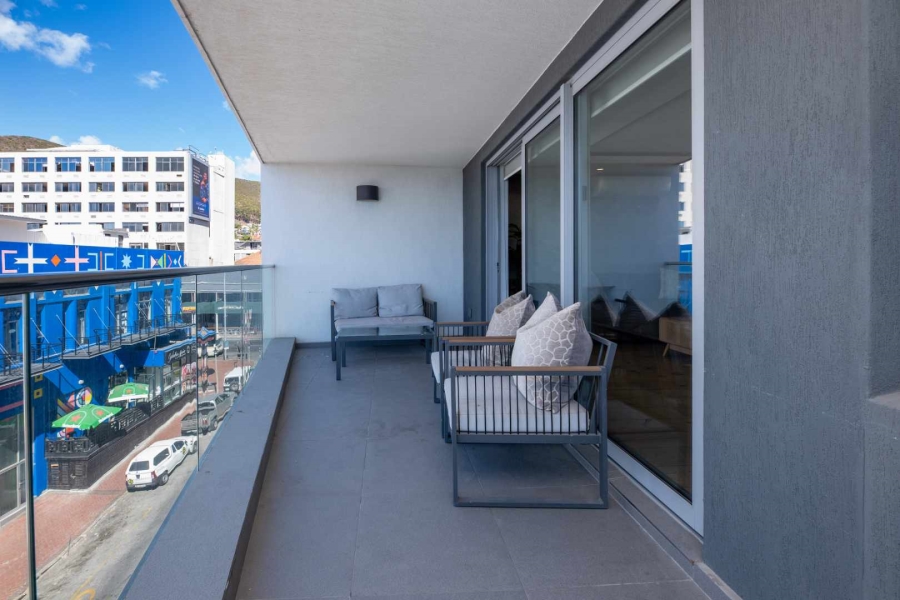 3 Bedroom Property for Sale in Sea Point Western Cape